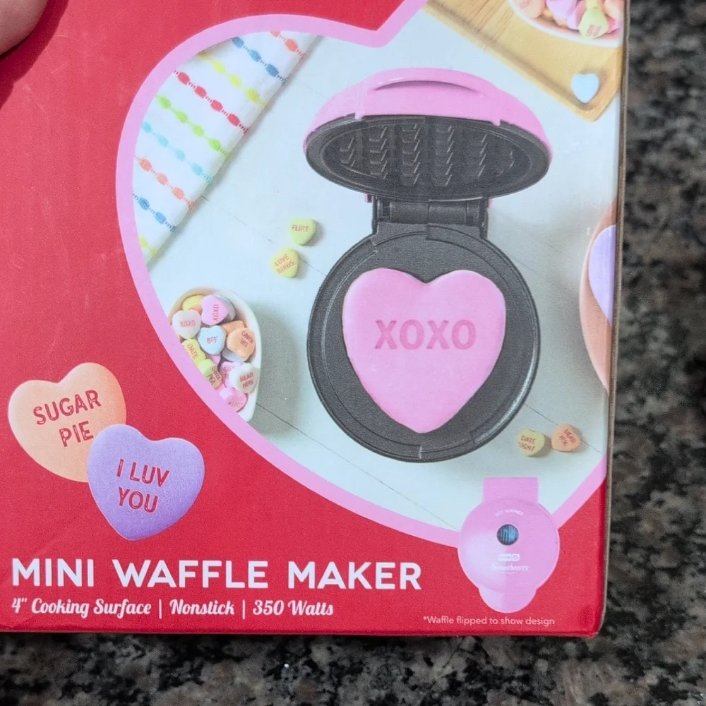 Ash Sweethearts Mini Waffle Maker - Pink